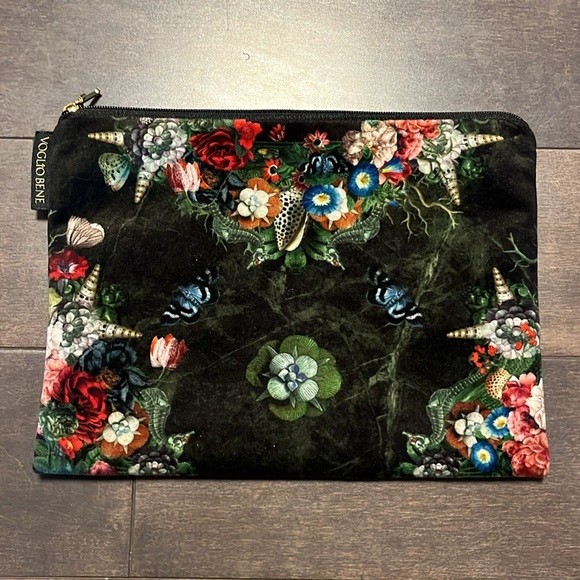 Vogliobene pouch with skull and flowers - Picture 2 of 15